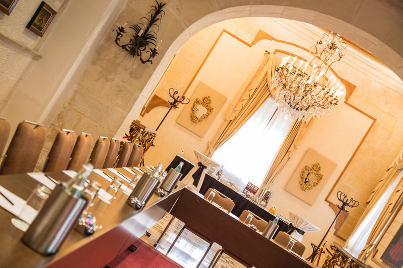 Ax Palazzo Capua Ξενοδοχείο Σλιέμα Εξωτερικό φωτογραφία